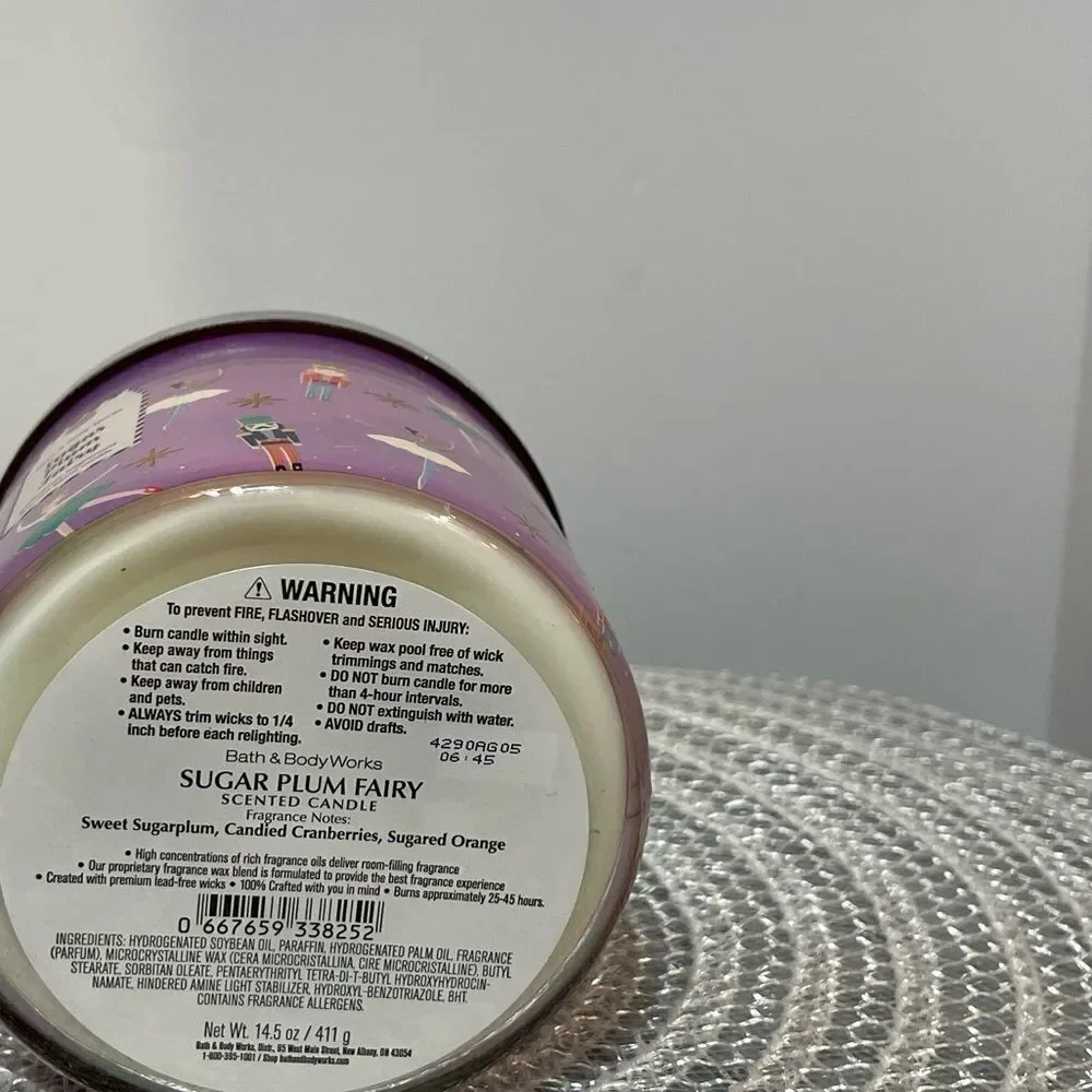 BBW Sugar Plum Fairy 3 Wick Scented Candle NWT - Picture 3 of 4